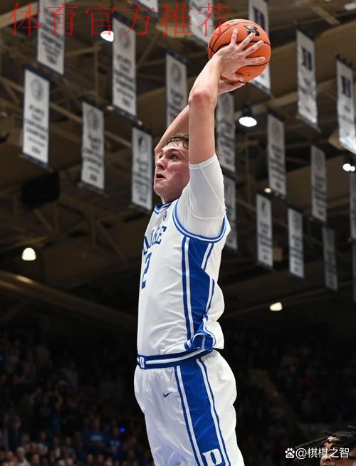 弗拉格左手突破上篮打进，首节已经7中5拿到14分2篮板2助攻